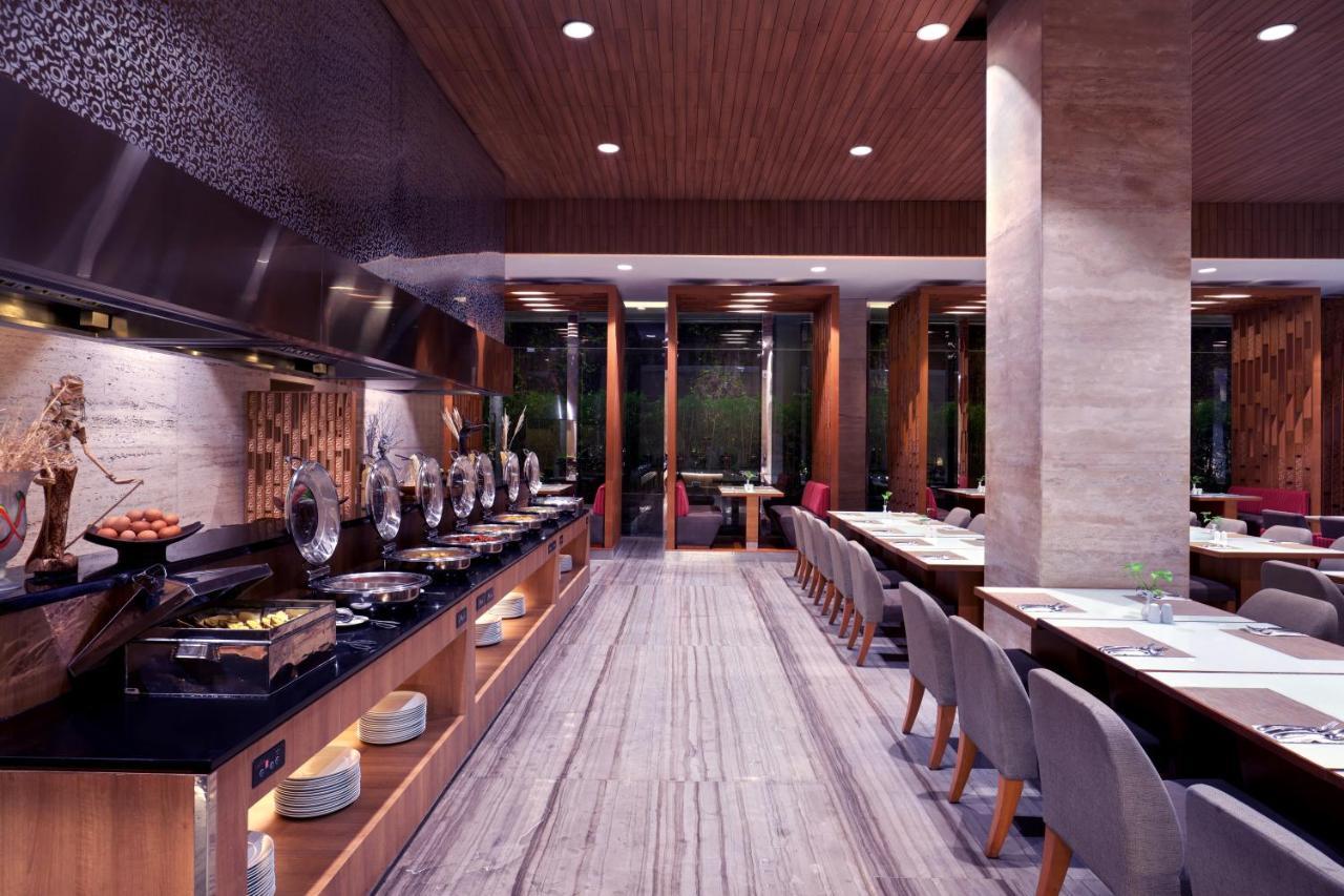 Grand Mercure Jakarta Harmoni Esterno foto